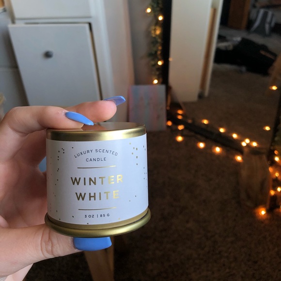 a cute “hi!” mug and a winter white candle - Picture 4 of 8